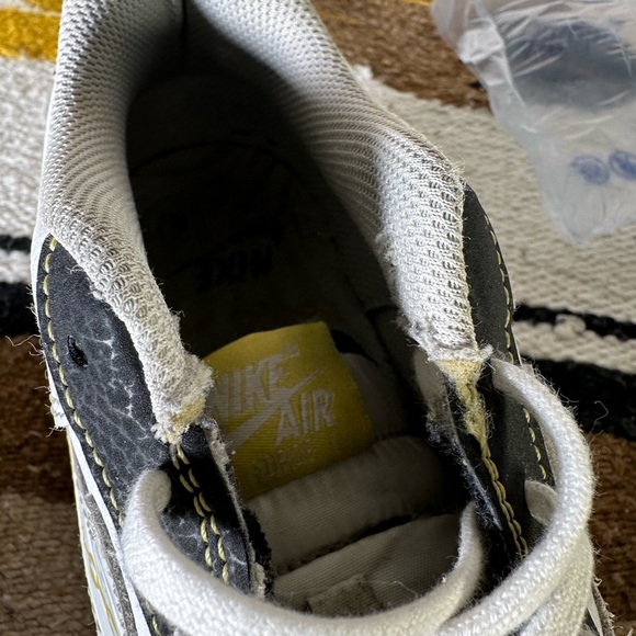 Unisex Nike Air Force 1 07 LV8 'Gold Links Zebra Print Y7, Men’s 7, Women’s 8.5 - Picture 8 of 13